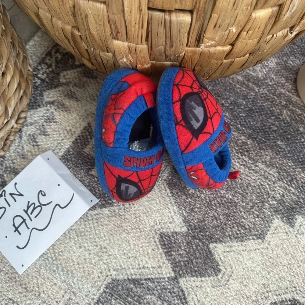 Spiderman Marvel Toddler Boy Slippers Size Medium 7-8 Red Blue Graphic Slippers